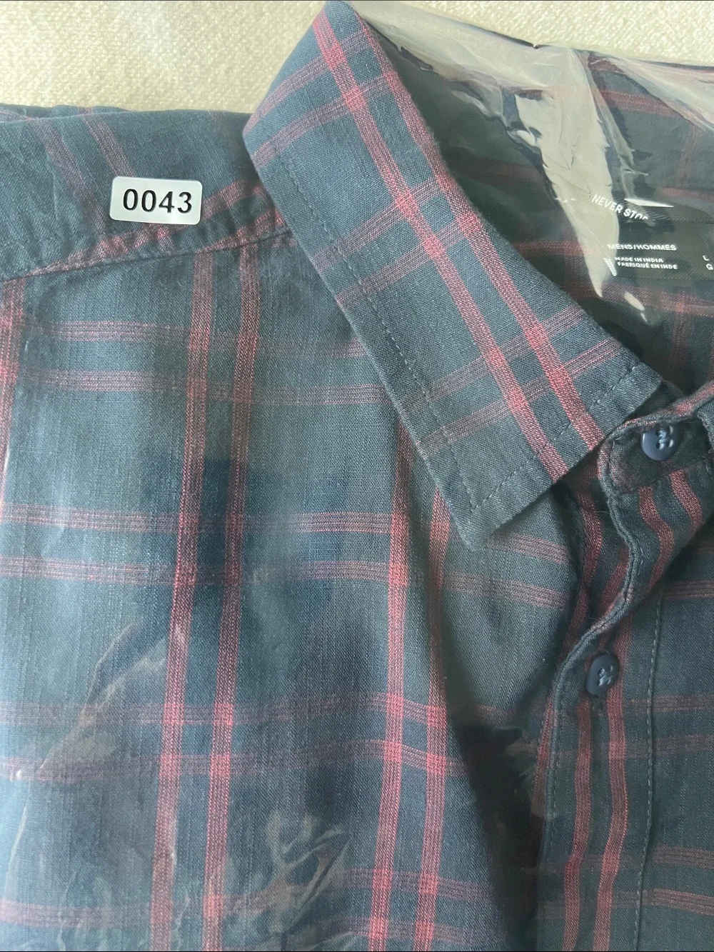 The North Face Navy & Red Plaid Short-Sleeve Button-Up Shirt